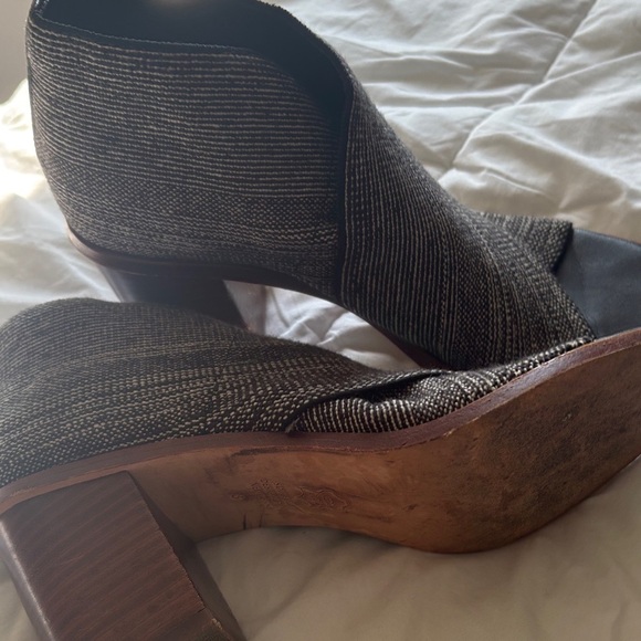 Matt Bernson Black and Gray Ankle Booties - Picture 5 of 8